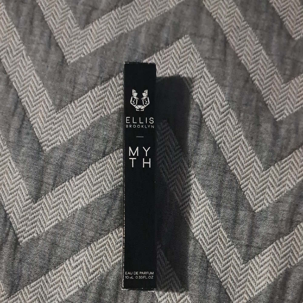 Ellis Brooklyn Myth Eau de Parfum - Picture 3 of 5